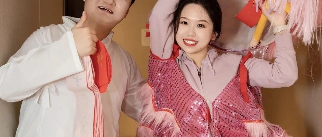 當(dāng)00后開(kāi)始結(jié)婚，婚禮正在打破傳統(tǒng)框架！火鍋店辦婚禮、各種小游戲、互動(dòng)搶答......婚禮不再是程序化的“人生任務(wù)”，而是自我表...